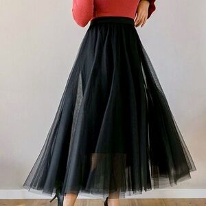 NWOT Black Tulle Midi Skirt Mesh Ballerina Ball Gown Style S